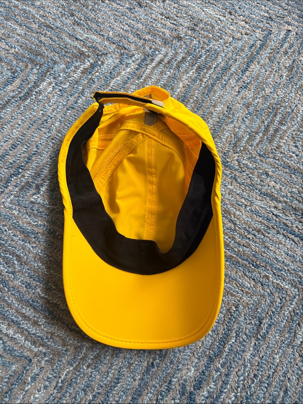 Michigan Nike yellow golf hat - Picture 2 of 3